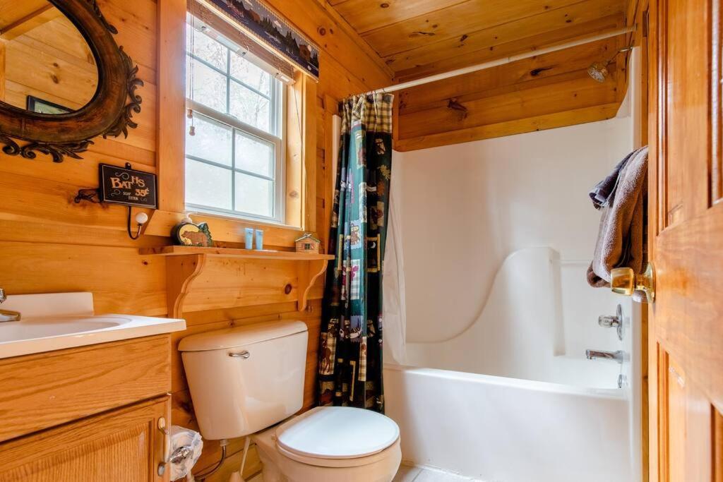 Cozy Cabin W/Hot Tub & Wifi In Gatlinburg Villa Eksteriør billede