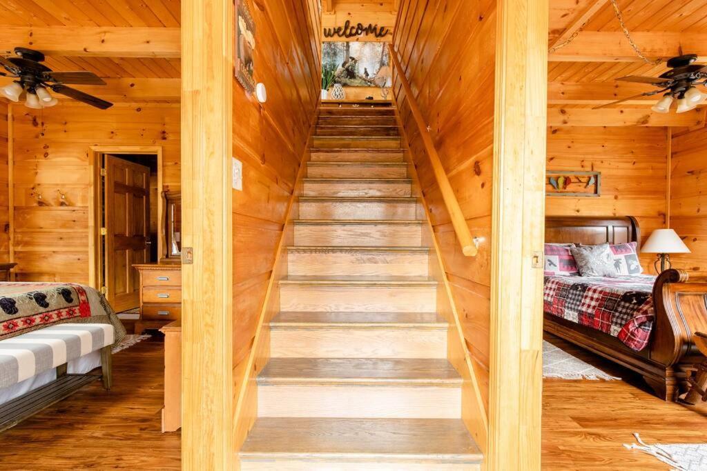 Cozy Cabin W/Hot Tub & Wifi In Gatlinburg Villa Eksteriør billede