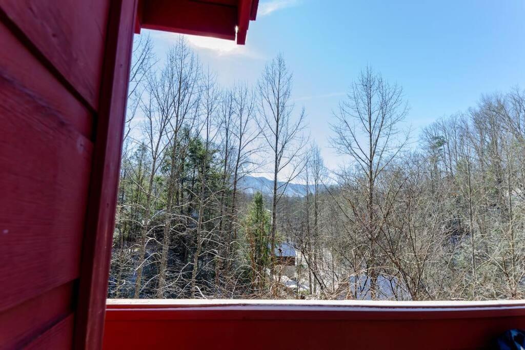 Cozy Cabin W/Hot Tub & Wifi In Gatlinburg Villa Eksteriør billede