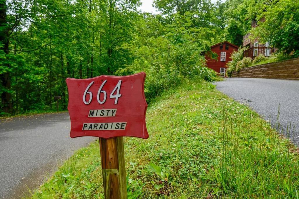 Cozy Cabin W/Hot Tub & Wifi In Gatlinburg Villa Eksteriør billede